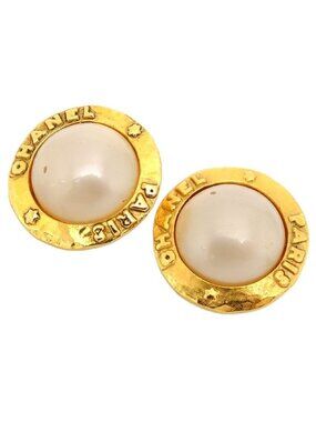 Chanel Vintage Pearl Gold-Tone